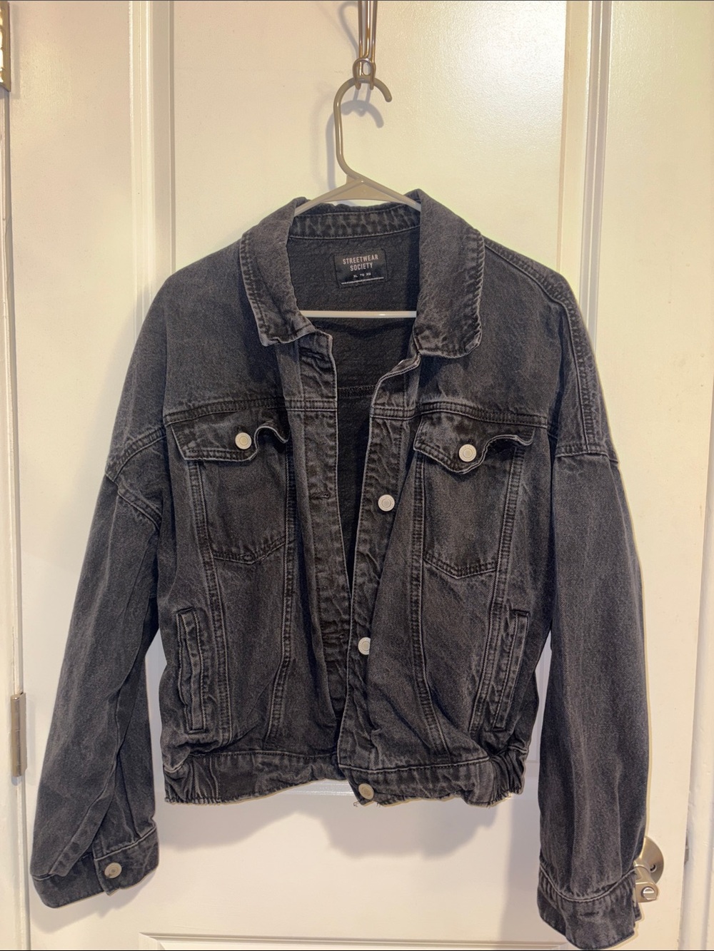 Streetwear society cropped black denim jacket